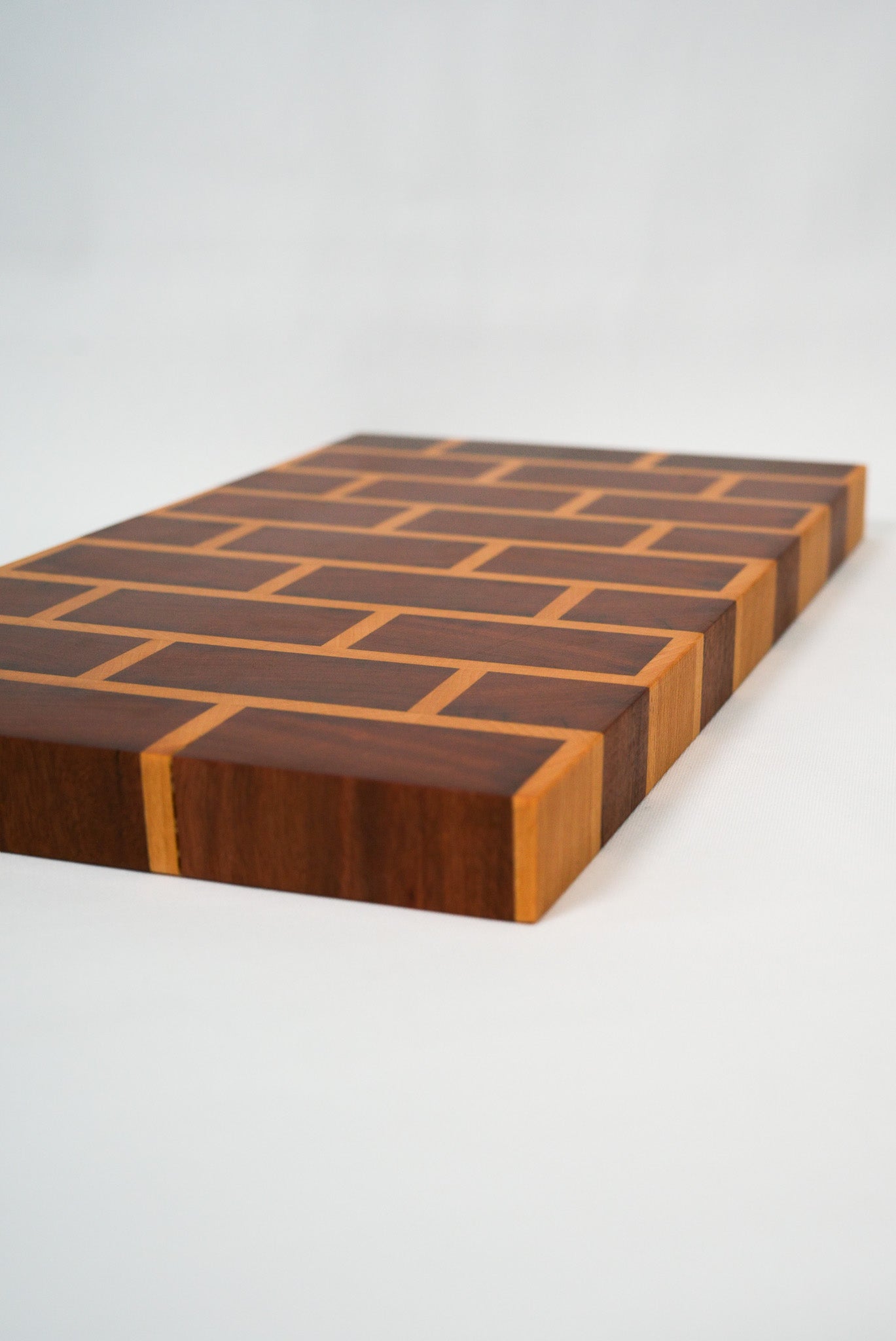 Brick Pattern - Long End Grain Chopping Board